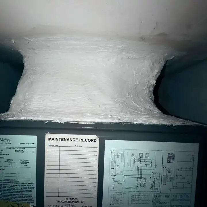Temperature insulation around air duct connection